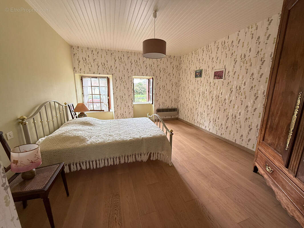 Maison à PLOUER-SUR-RANCE