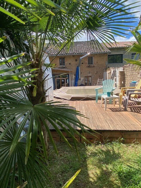 Maison à LISLE-SUR-TARN