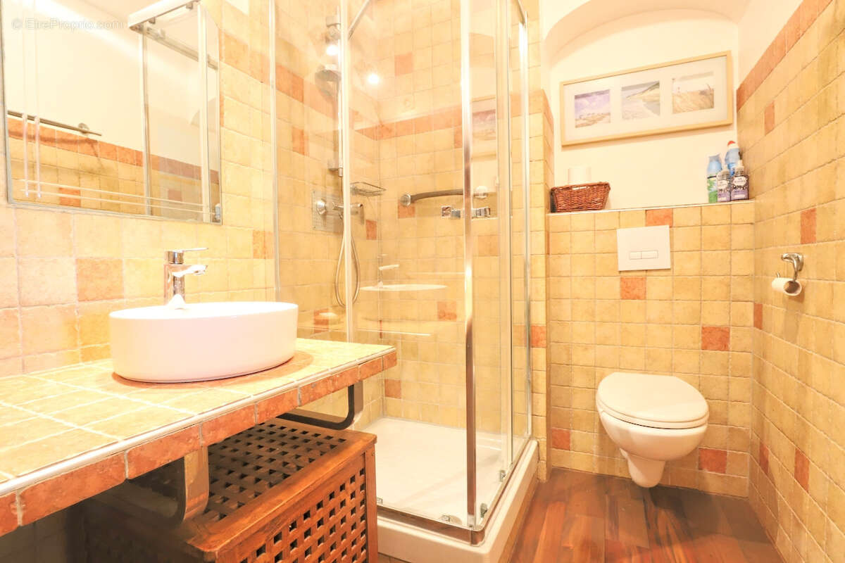 Appartement à CARQUEIRANNE