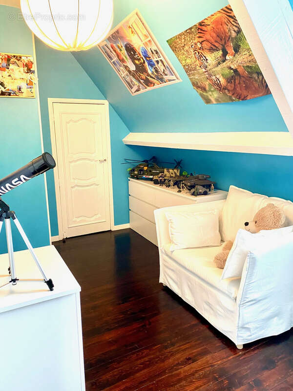 Maison à BOULLAY-LES-TROUX