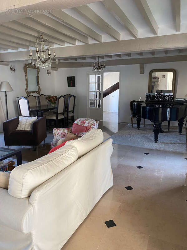 Maison à BOULLAY-LES-TROUX