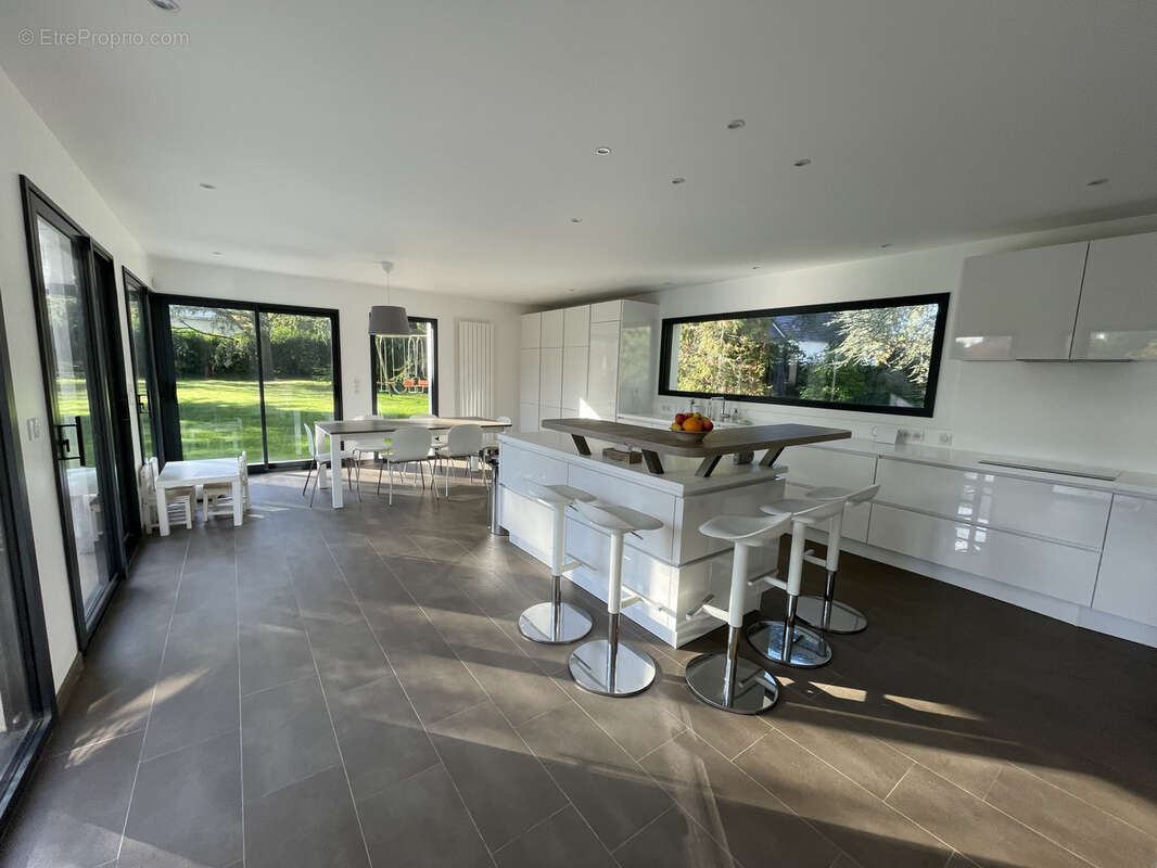 Maison à BOULLAY-LES-TROUX