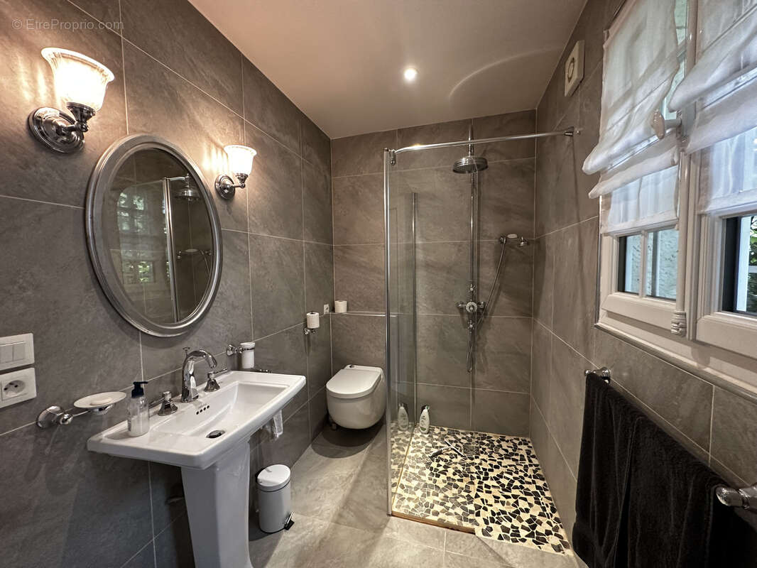 Maison à BOULLAY-LES-TROUX