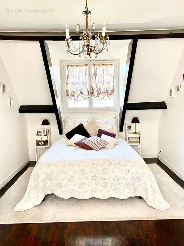 Maison à BOULLAY-LES-TROUX