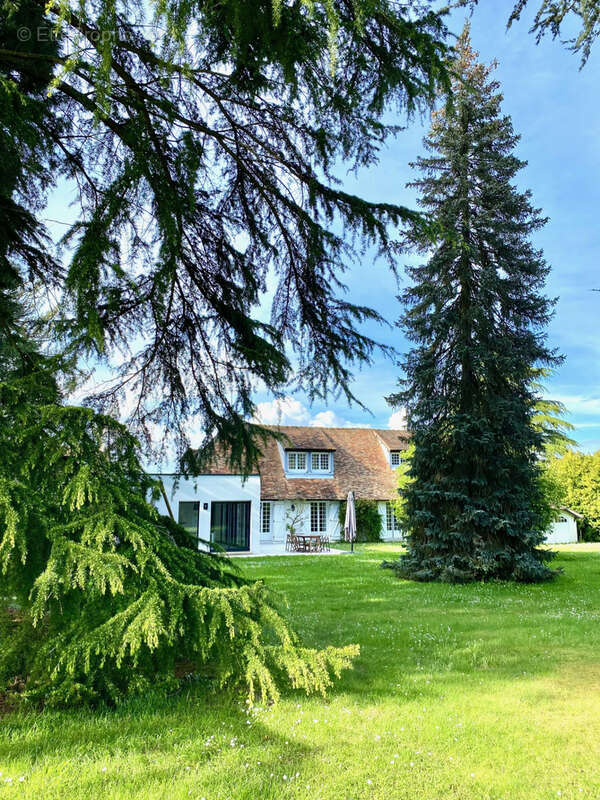 Maison à BOULLAY-LES-TROUX