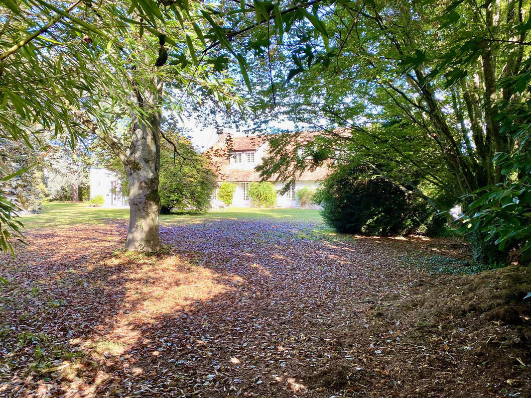 Maison à BOULLAY-LES-TROUX