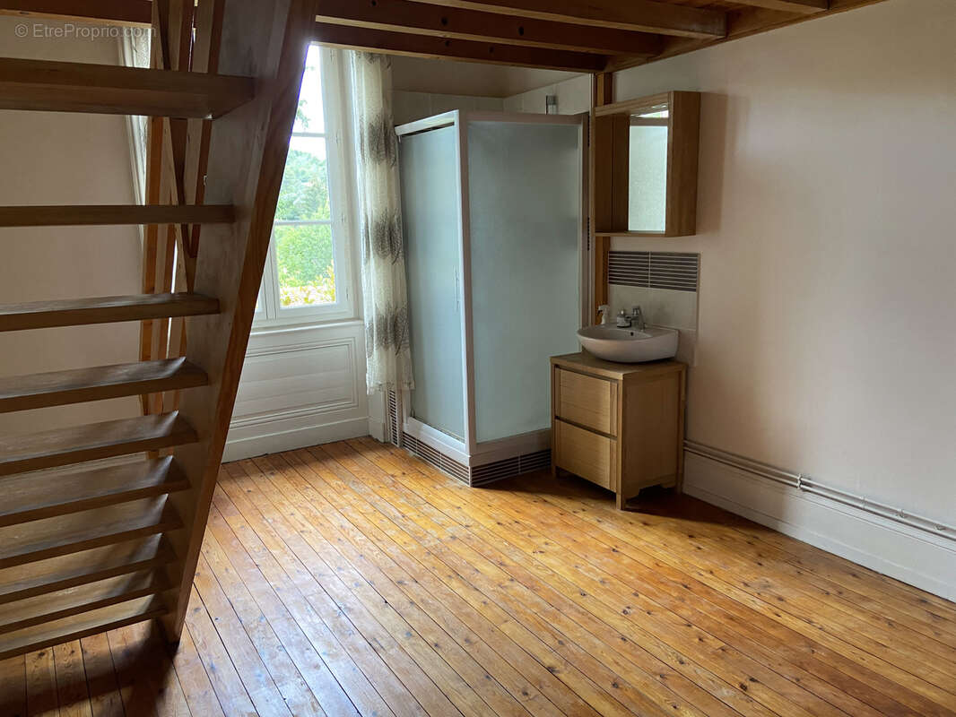 Appartement à SAINT-DIDIER-AU-MONT-D&#039;OR