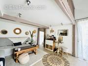 Appartement à LA FARE-LES-OLIVIERS