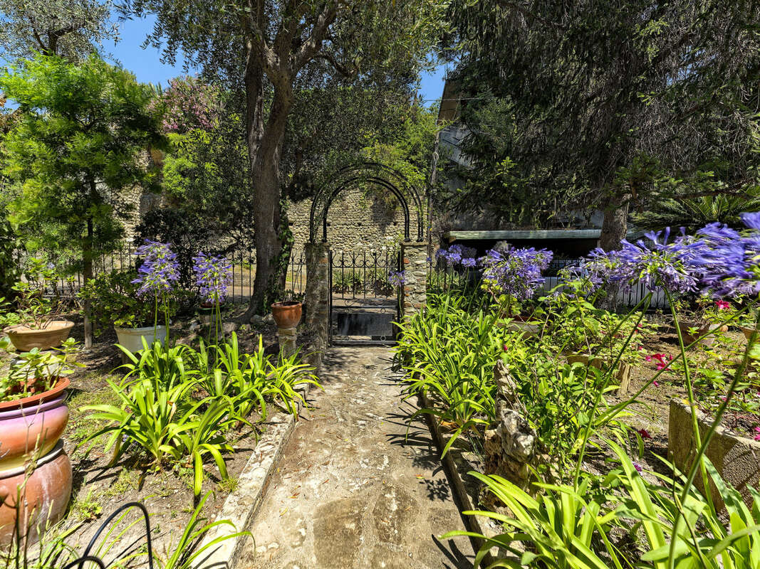 Maison à CAGNES-SUR-MER