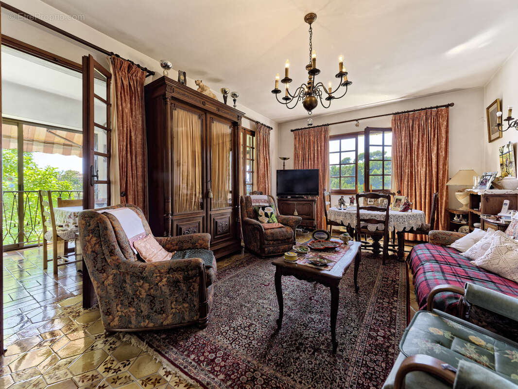 Maison à CAGNES-SUR-MER