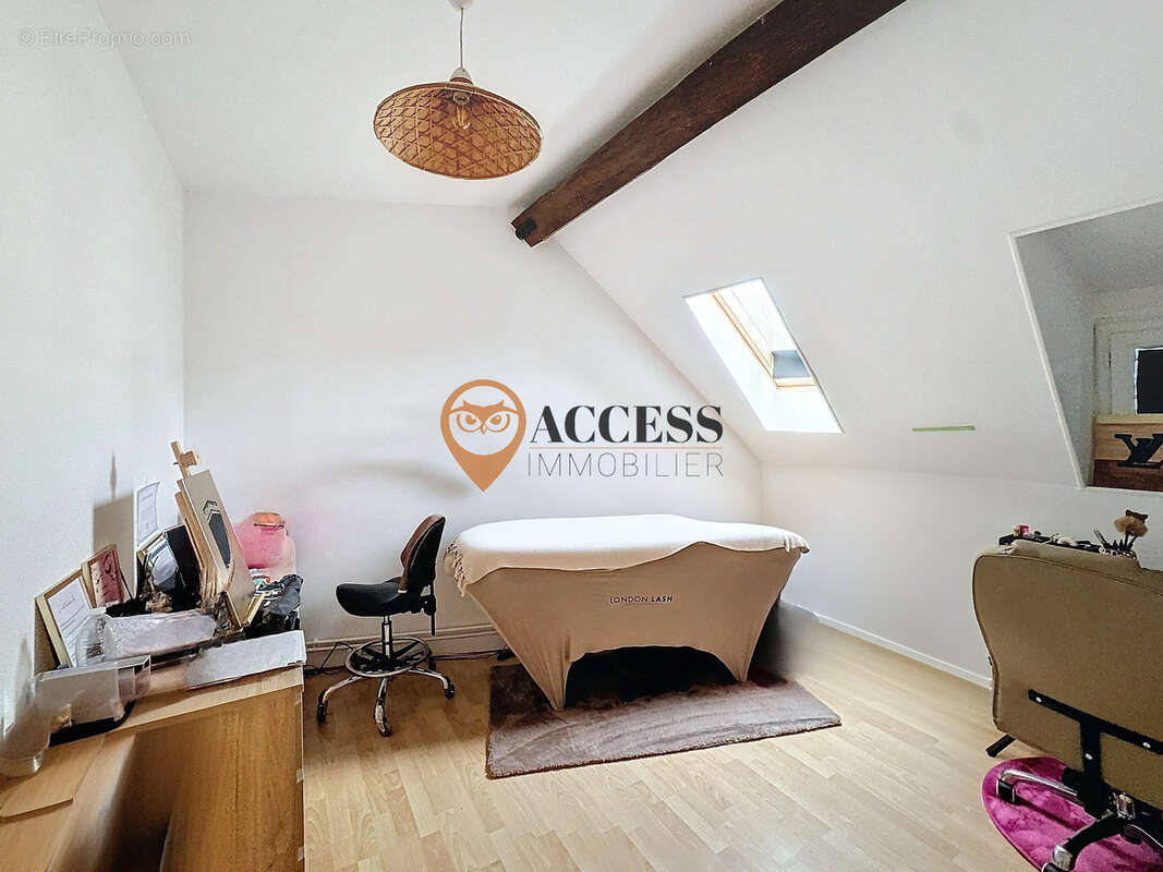 Appartement à EZANVILLE