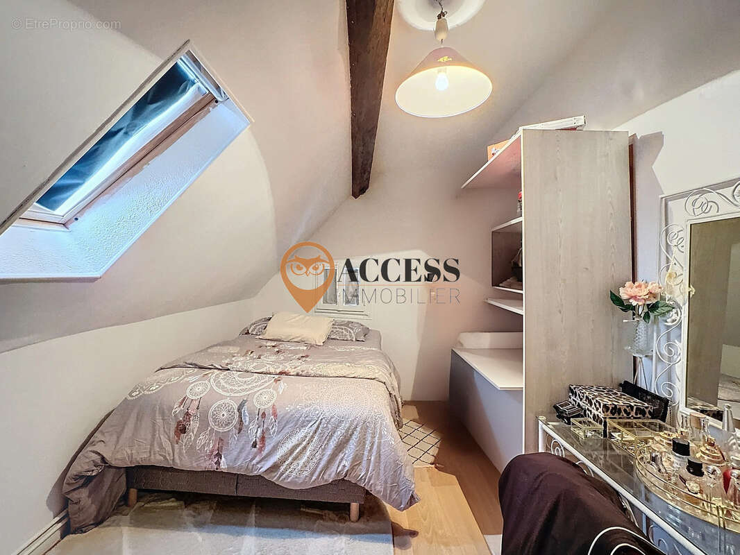 Appartement à EZANVILLE