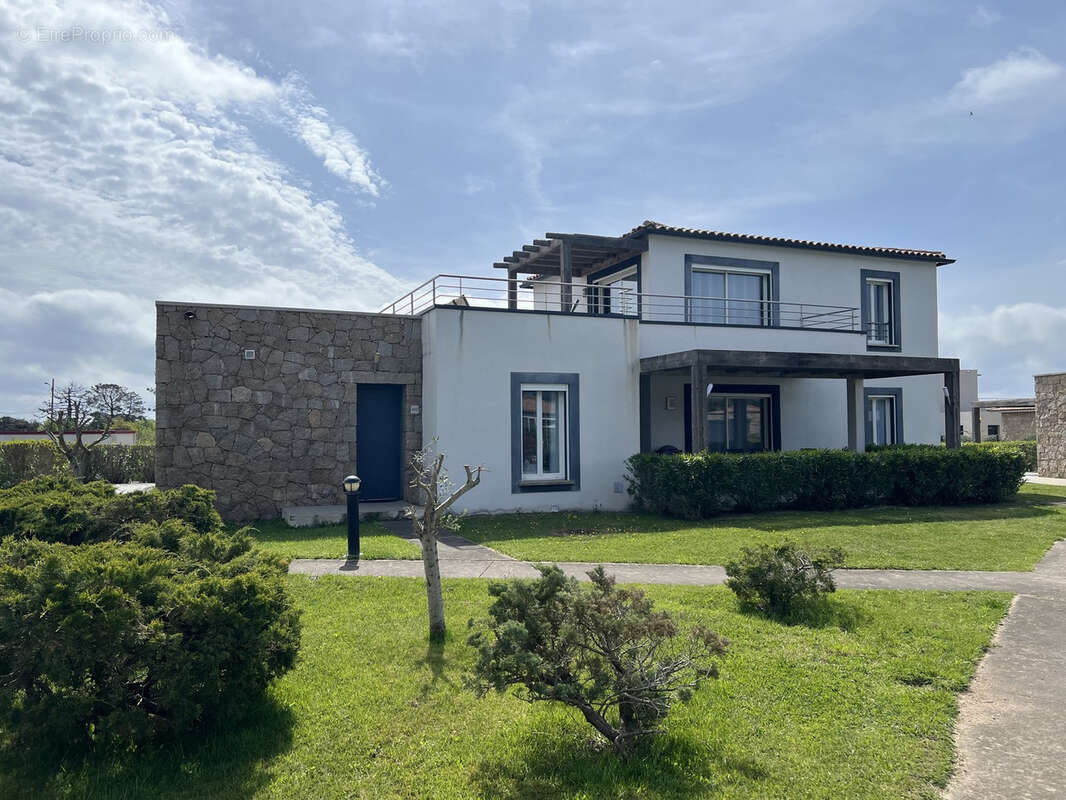 Appartement à LECCI