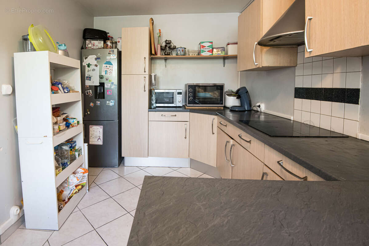 Appartement à COURCOURONNES