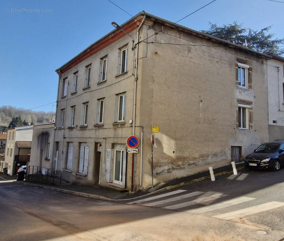 Appartement à SAINT-ETIENNE