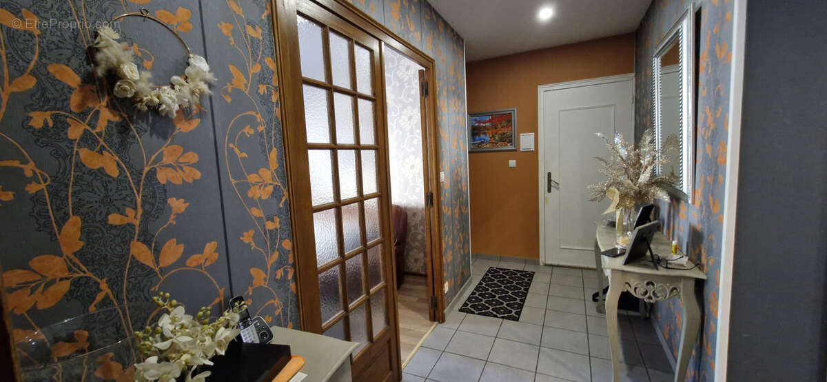 Appartement à SAINT-ETIENNE