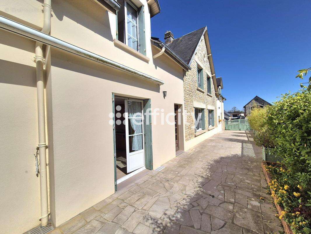 Maison à ISIGNY-SUR-MER