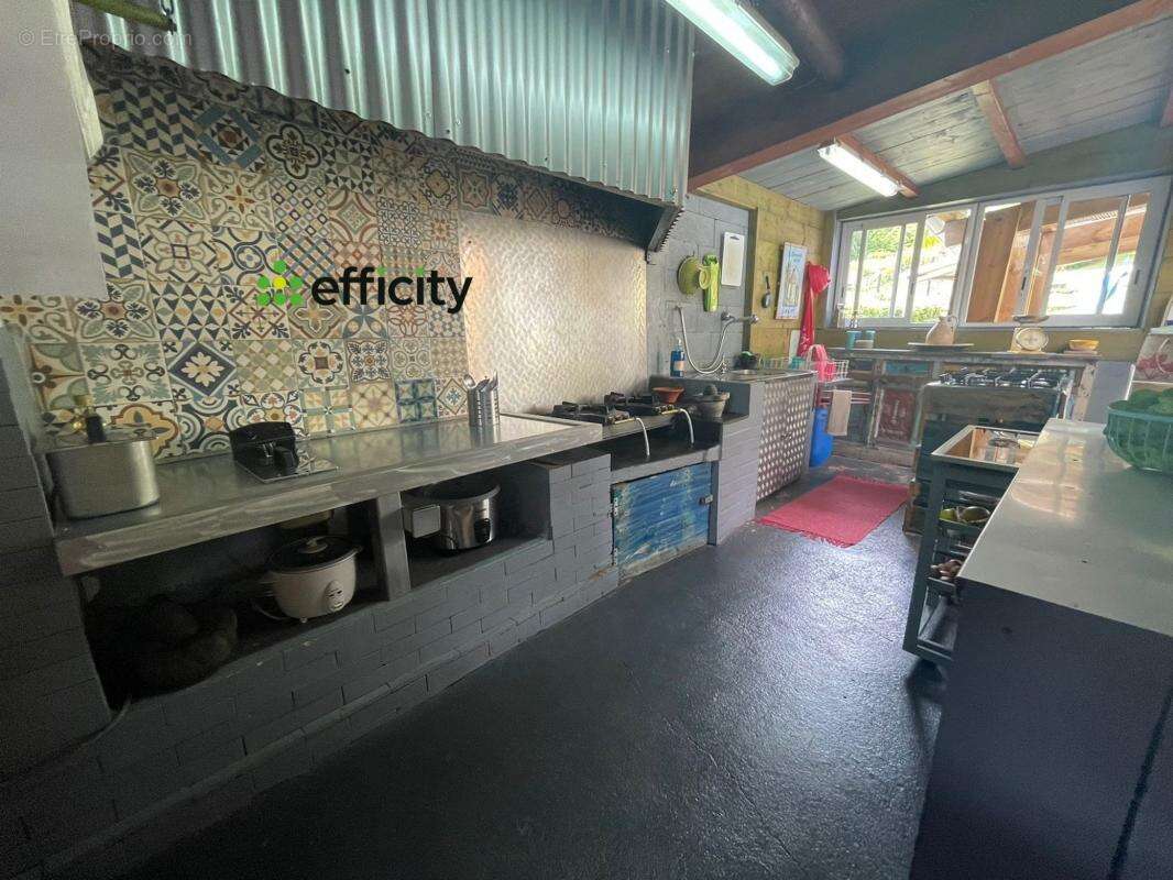 Maison à LA PLAINE-DES-PALMISTES