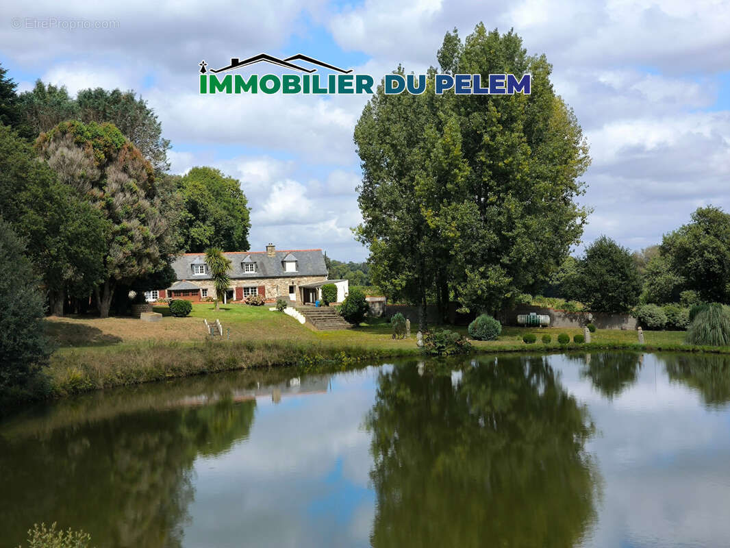 Maison à PLOUGONVER