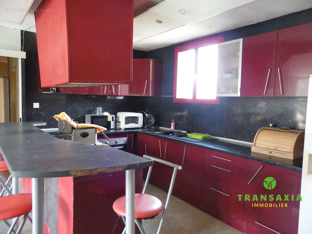 Cuisine américaire - Maison à UCHENTEIN