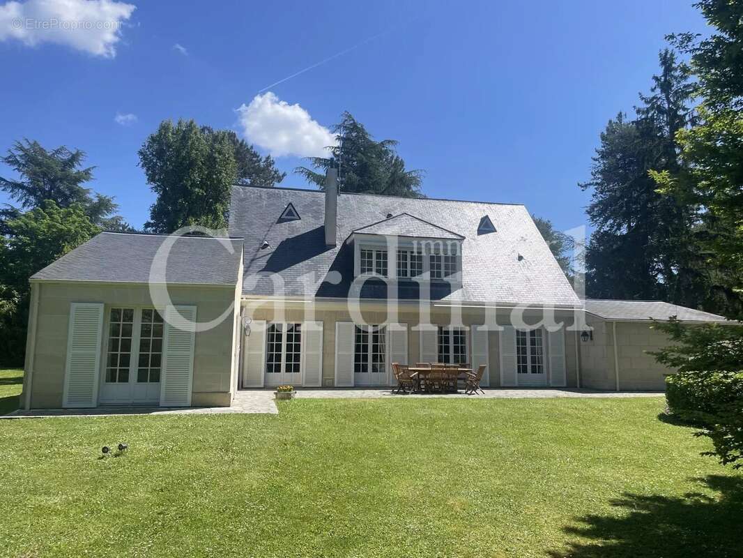 Maison à NOISY-LE-ROI