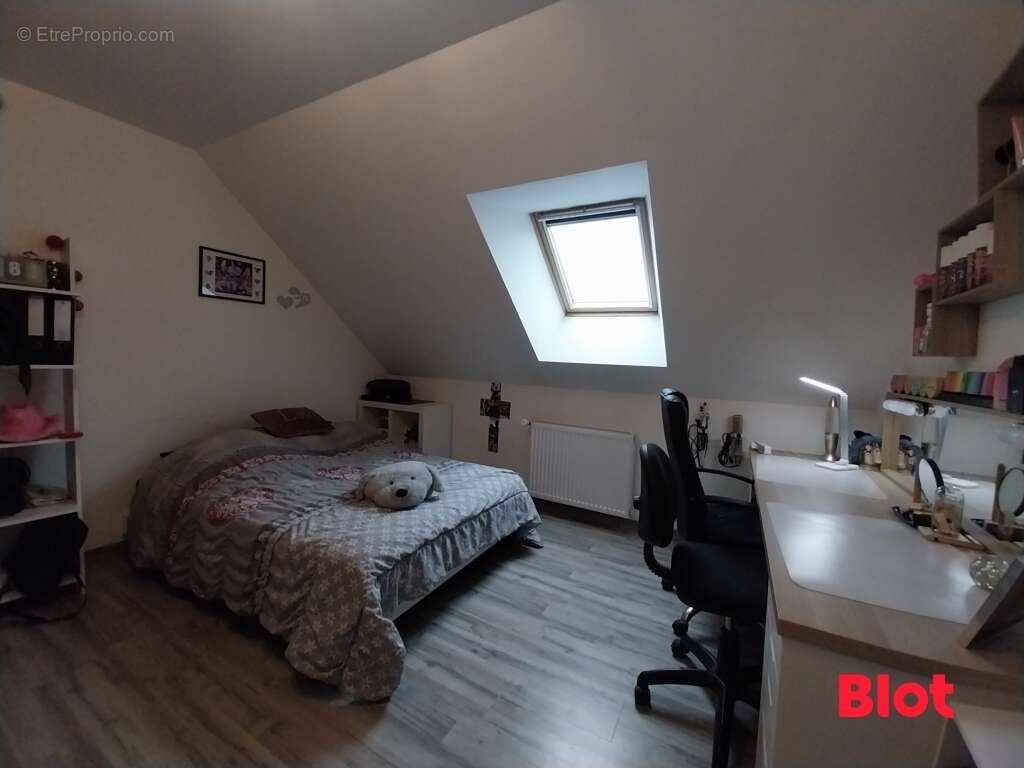 Maison à MINIAC-MORVAN