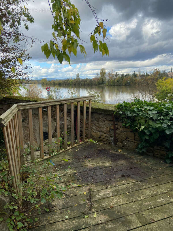 Terrain à CURIS-AU-MONT-D&#039;OR