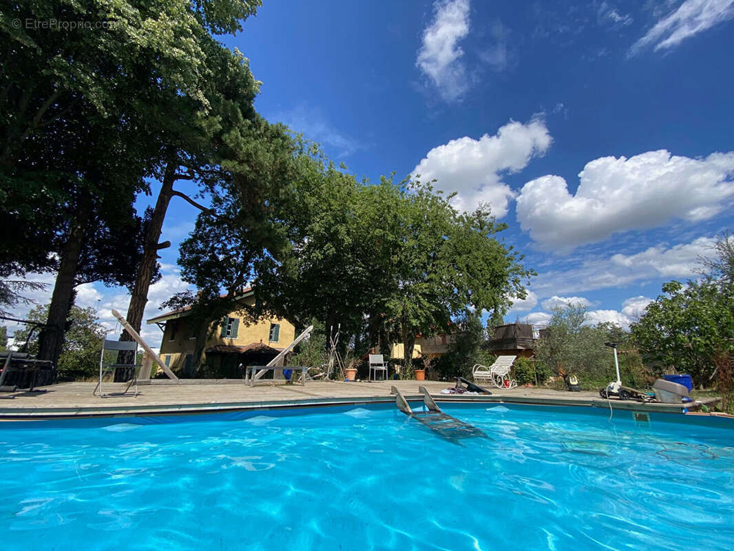 Terrain à CURIS-AU-MONT-D&#039;OR