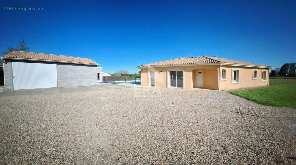 Maison à MONTPON-MENESTEROL