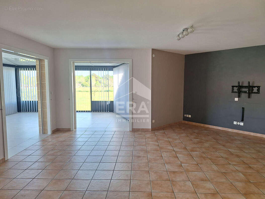 Maison à MONTPON-MENESTEROL