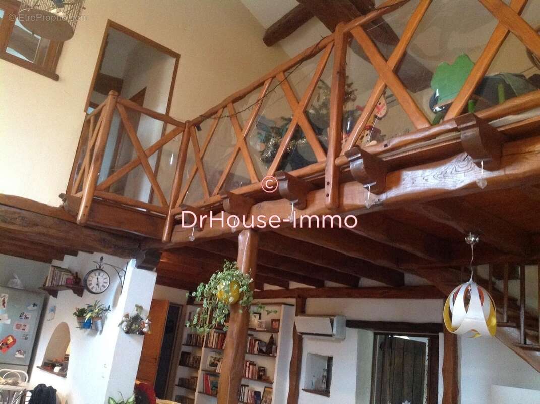 Maison à SAINT-AMANT-DE-BOIXE