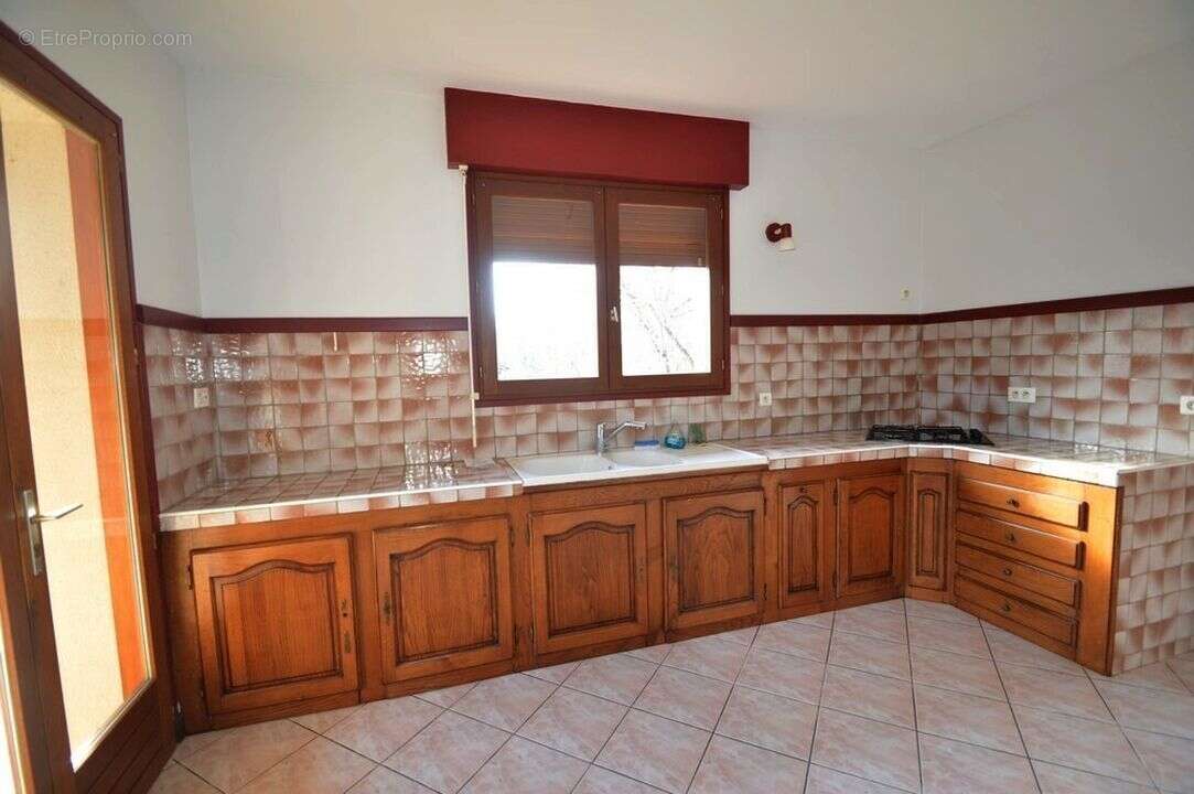 #maison #gers #garage #dépendance #manciet  - Maison à MANCIET