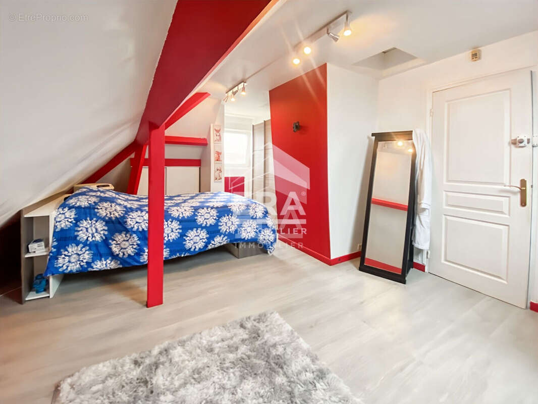 Maison à VERT-SAINT-DENIS