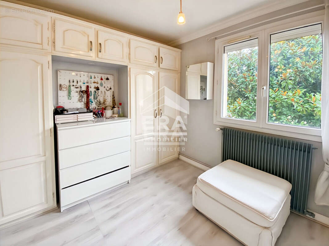 Maison à VERT-SAINT-DENIS