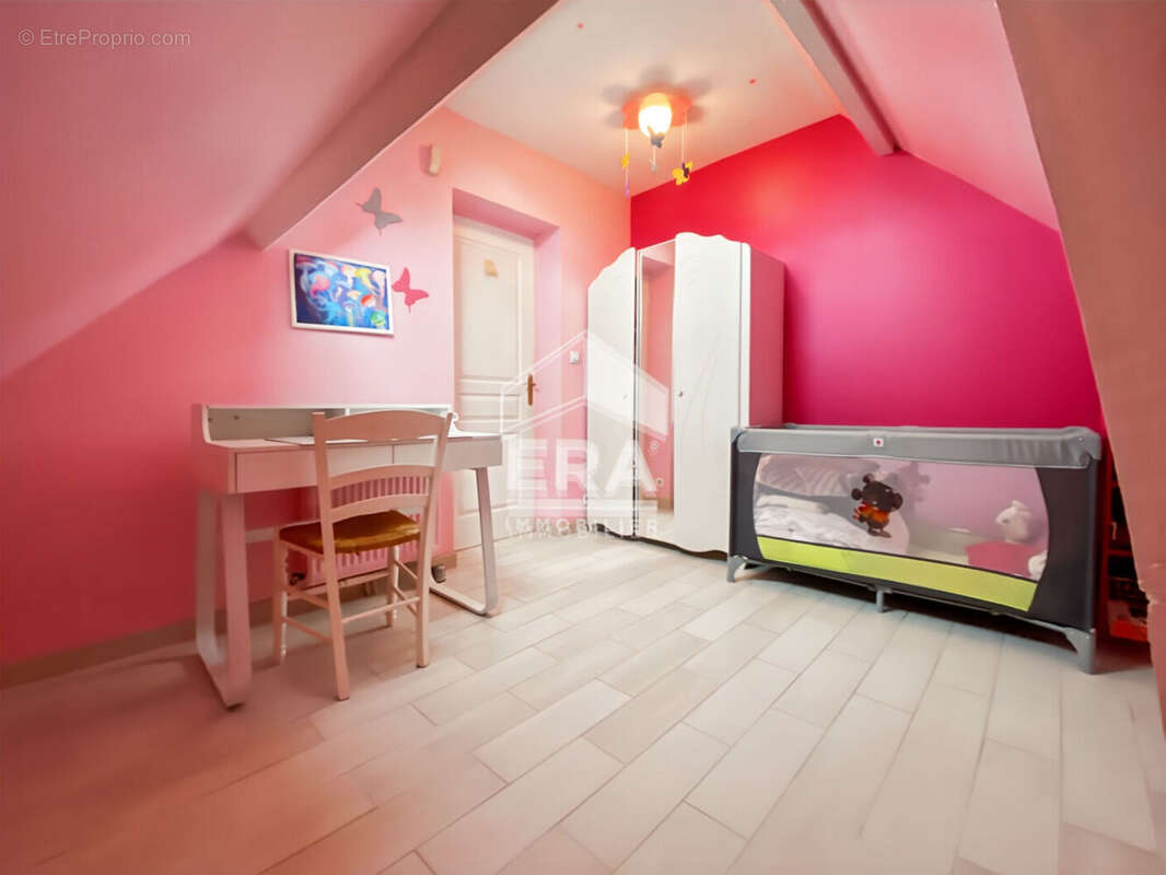 Maison à VERT-SAINT-DENIS