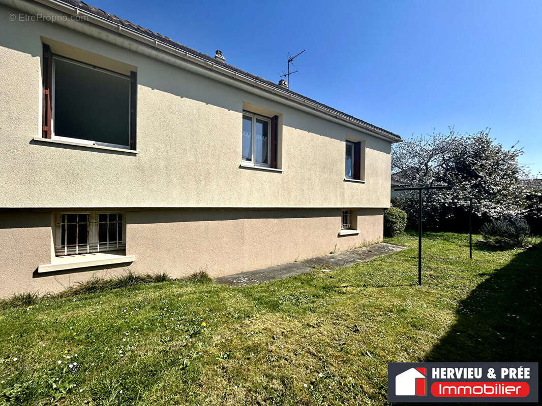 Maison à BLAINVILLE-SUR-ORNE