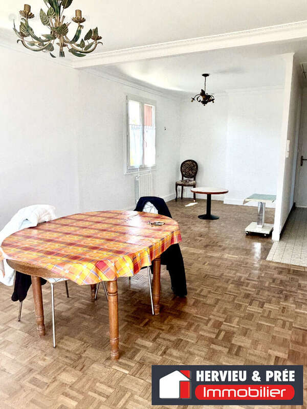 Maison à BLAINVILLE-SUR-ORNE