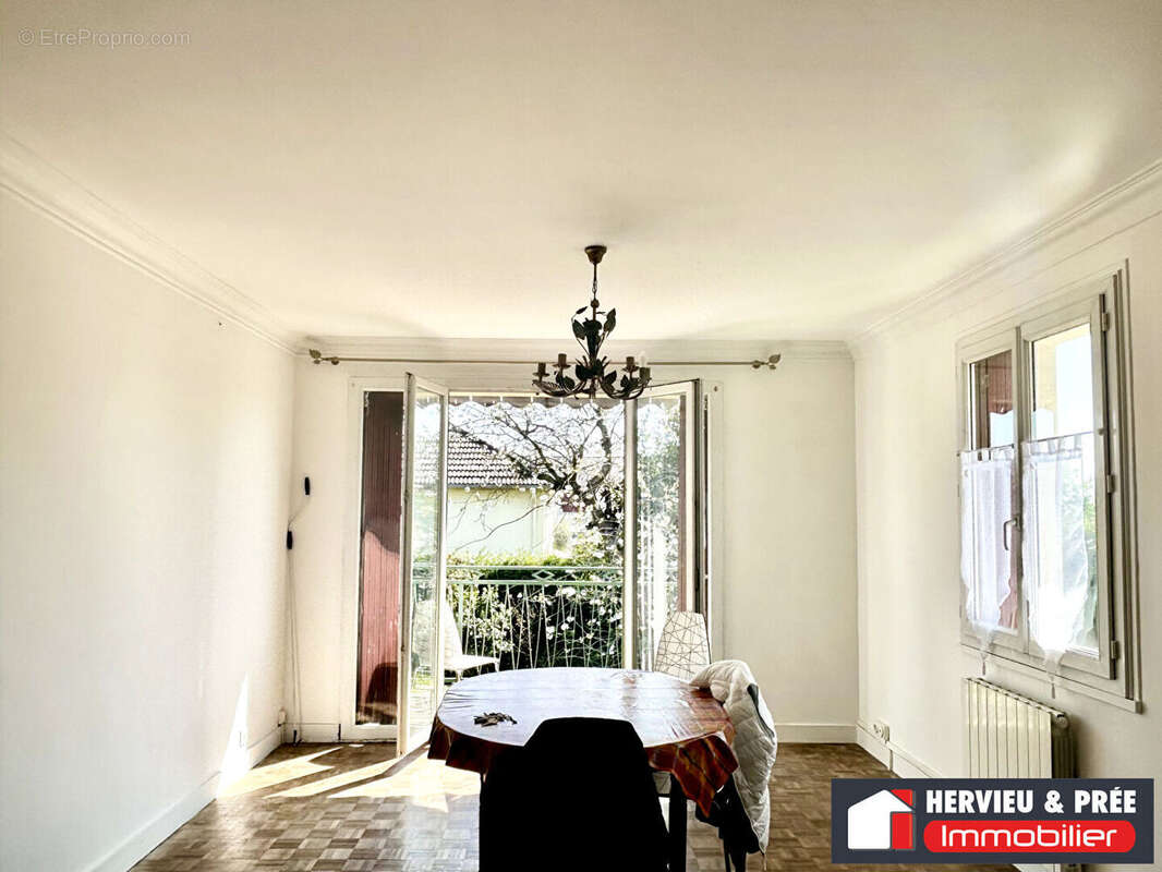 Maison à BLAINVILLE-SUR-ORNE