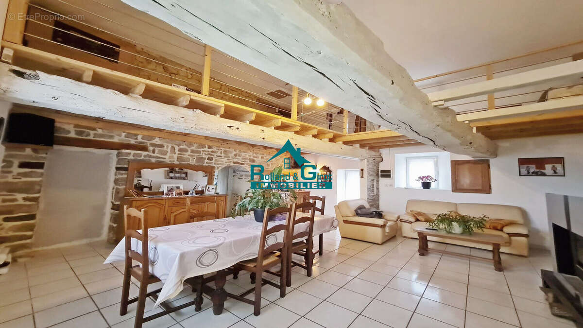 Maison à SAINT-AUBIN-DU-CORMIER