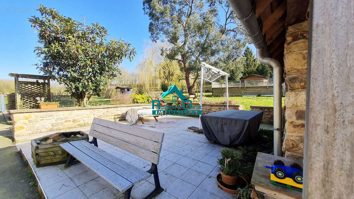 Maison à SAINT-AUBIN-DU-CORMIER