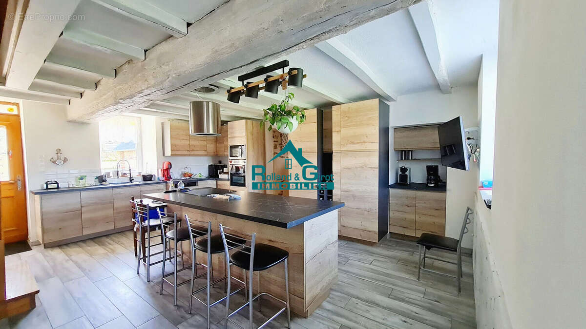 Maison à SAINT-AUBIN-DU-CORMIER