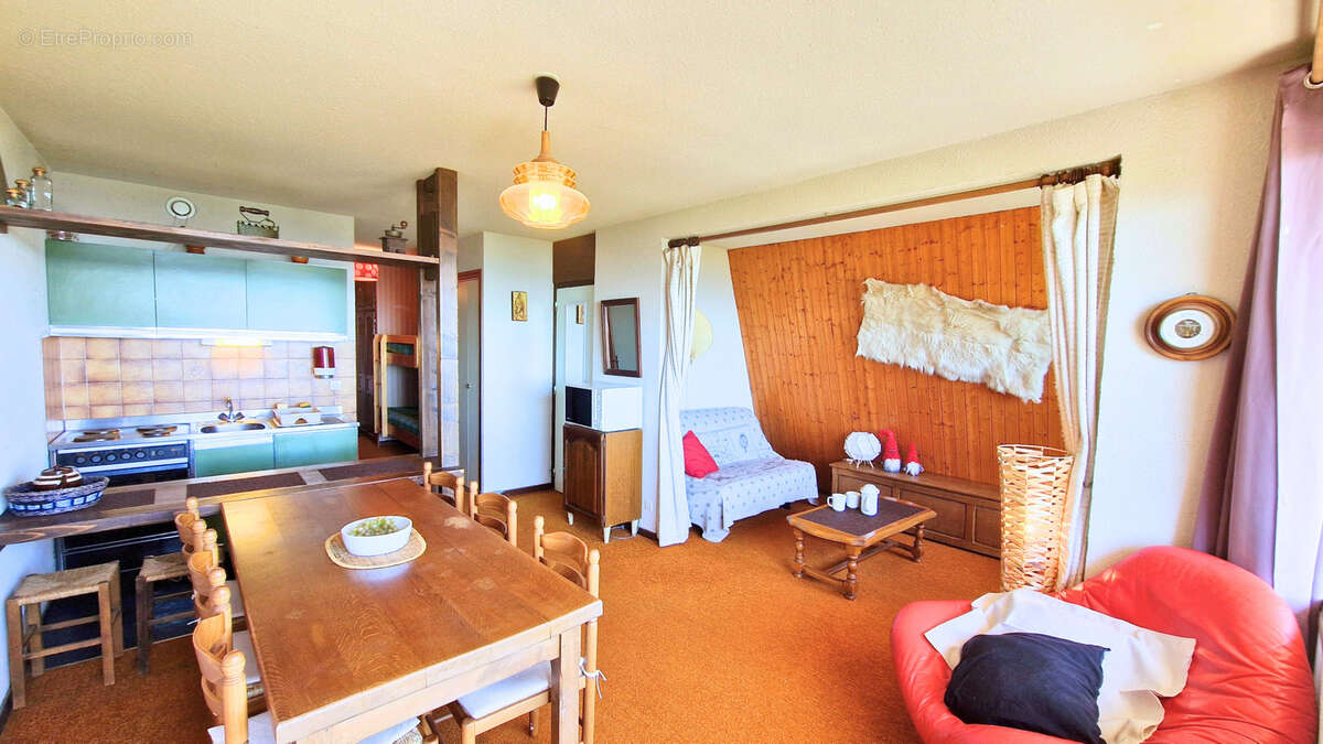 Appartement à SAINT-MICHEL-DE-CHAILLOL