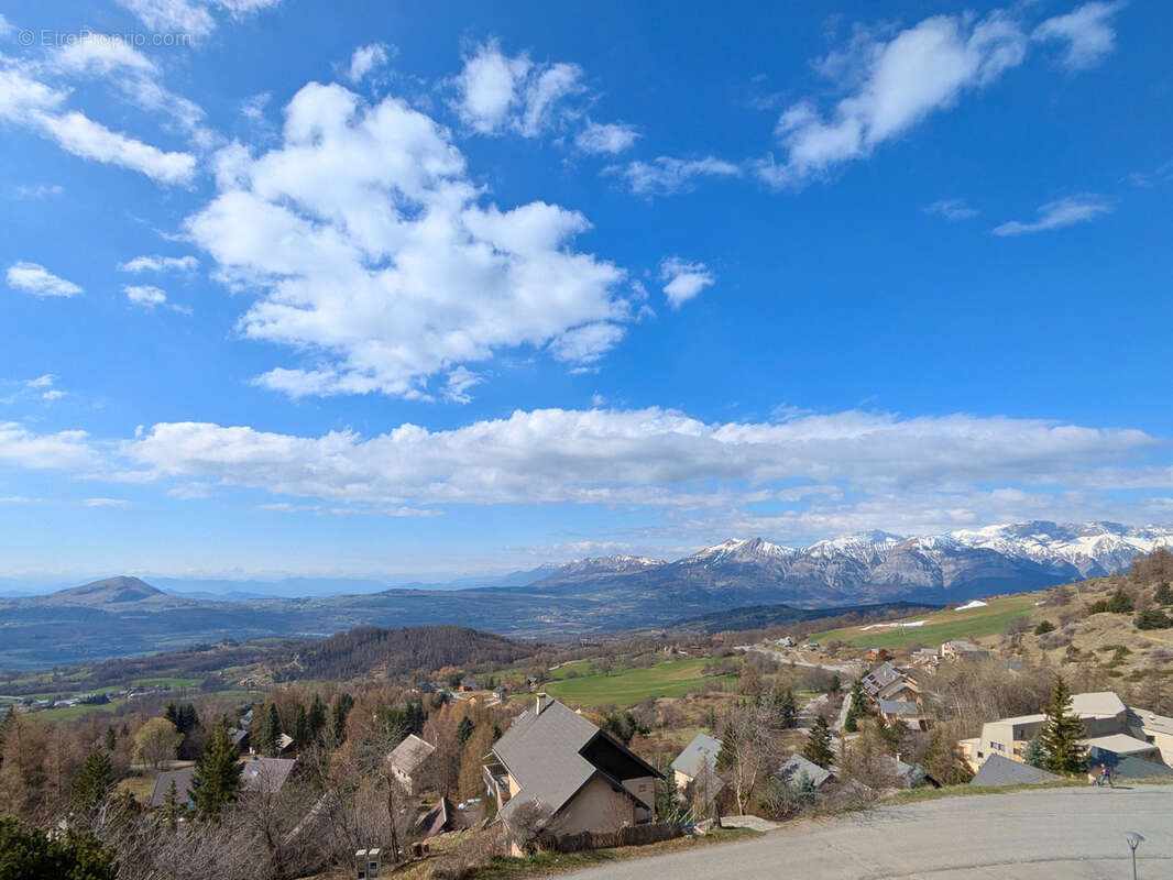 Appartement à SAINT-MICHEL-DE-CHAILLOL