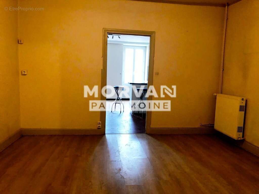 Maison à AUNAY-EN-BAZOIS