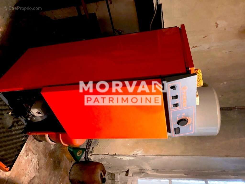 Maison à AUNAY-EN-BAZOIS