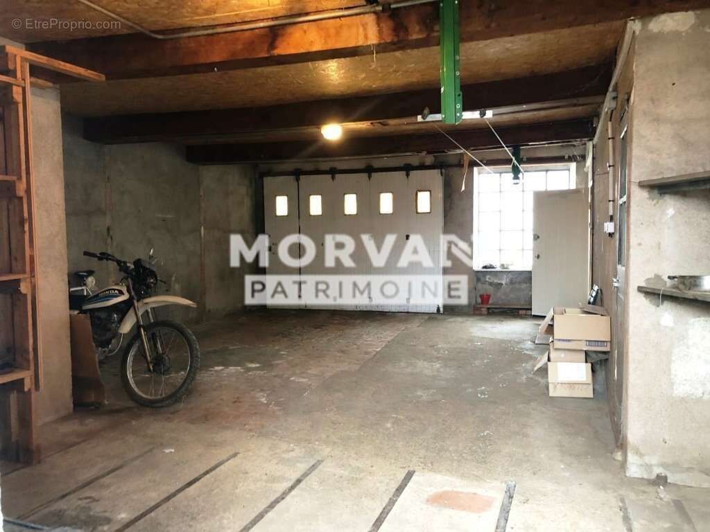 Maison à AUNAY-EN-BAZOIS