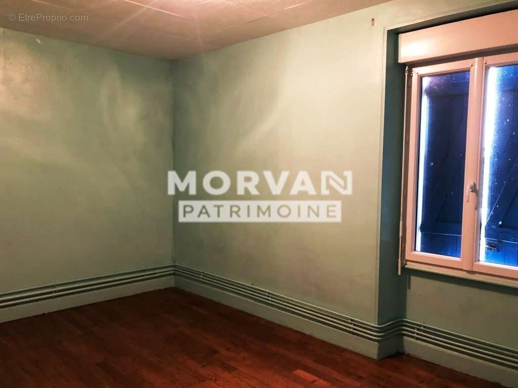 Maison à AUNAY-EN-BAZOIS