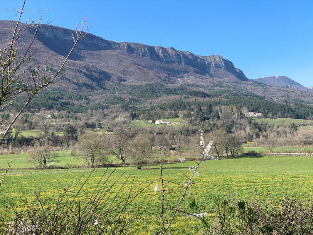 Maison à NOYERS-SUR-JABRON