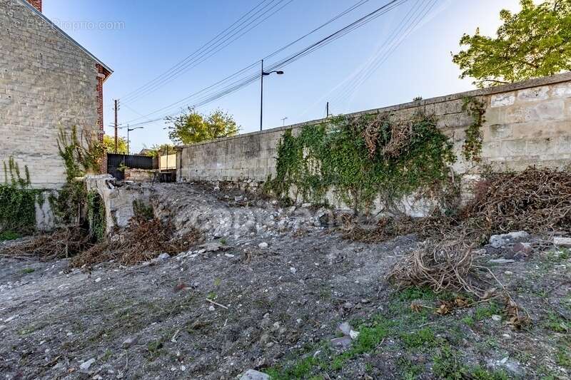 Terrain à SOISSONS