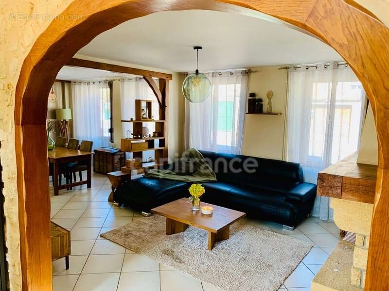 Maison à MAREUIL-SUR-AY